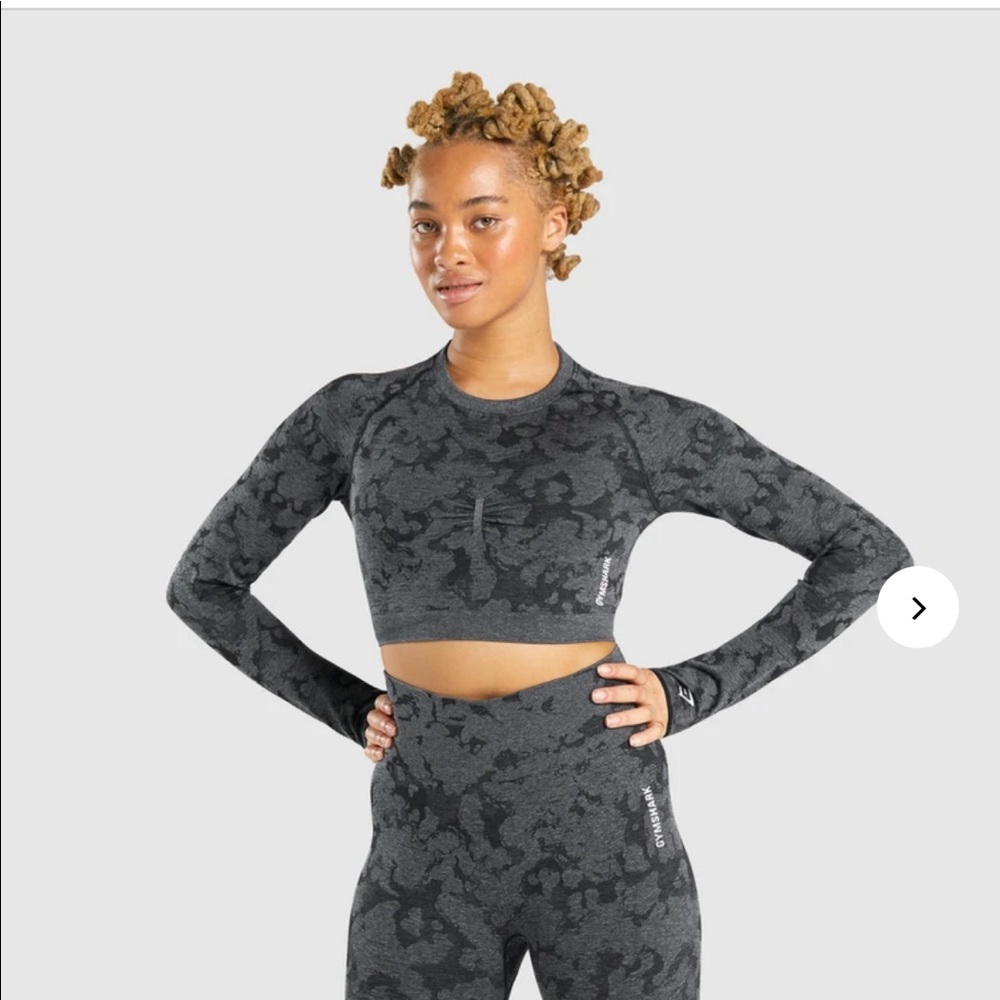 Gymshark ADAPT CAMO SEAMLESS LONG SLEEVE CROP TOP Size medium